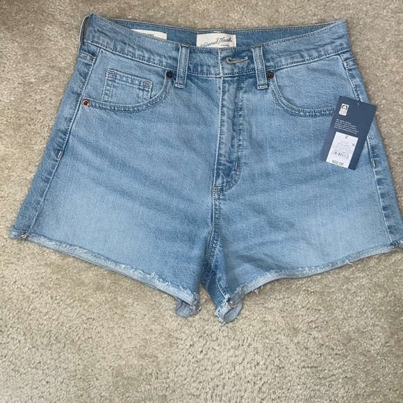 Universal Thread shorts Size 2 - Picture 1 of 2